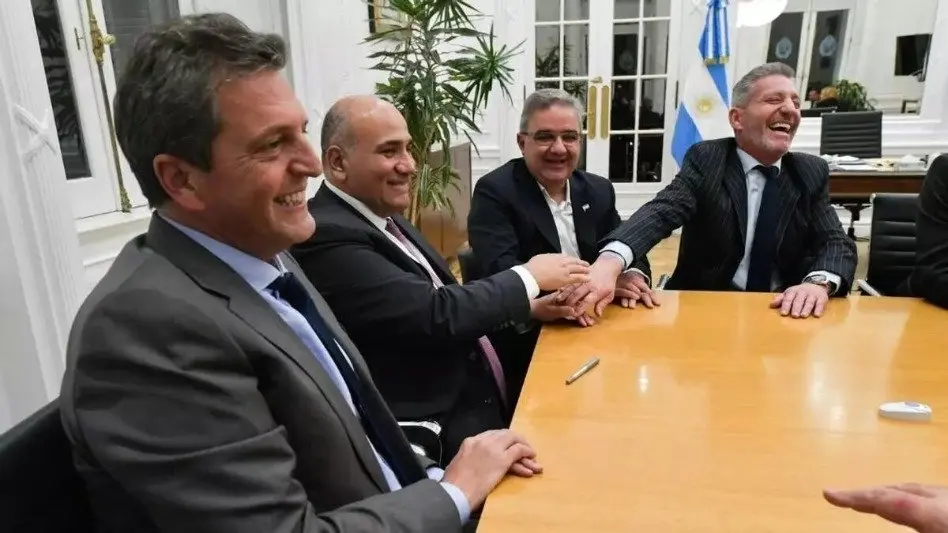 Al regreso de Estados Unidos, Massa se verá con gobernadores para relanzar su campaña