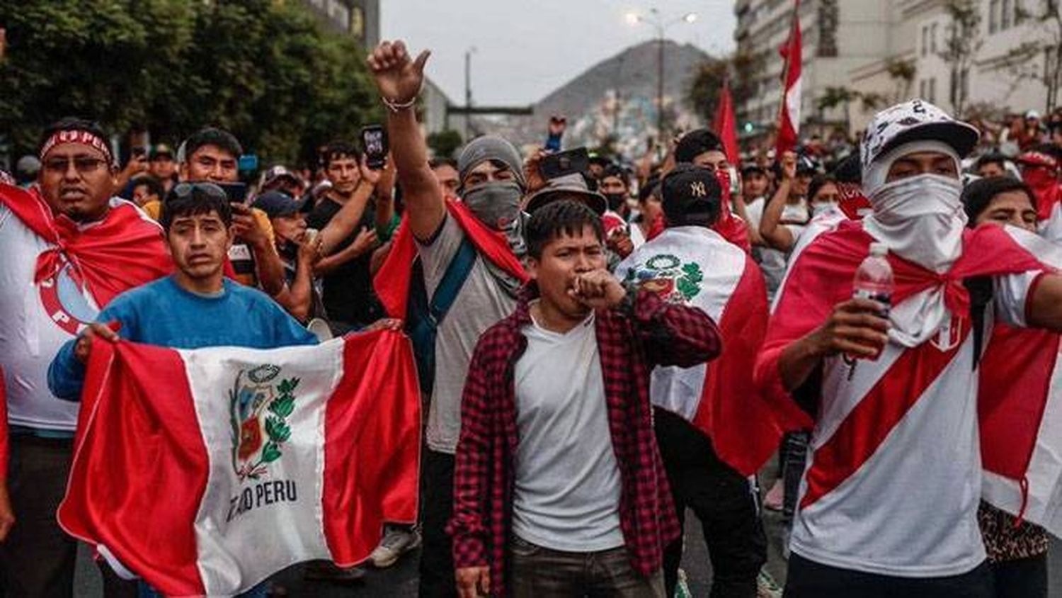 Demandaron al Ministro y al Jefe de Policía por la represión  dentro de universidad de Lima