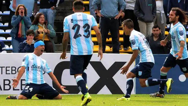 Racing le ganó a Central y acaricia el campeonato