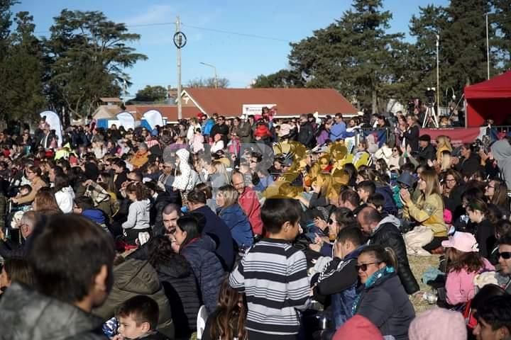 Cientos de familias disfrutaron de distintas actividades en el Playón del Ferrocarril
