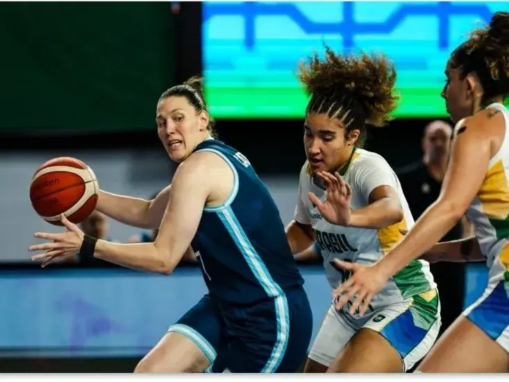Argentina cayó ante Brasil y se despidió del Preclasificatori Olímpico. Foto:FIBA