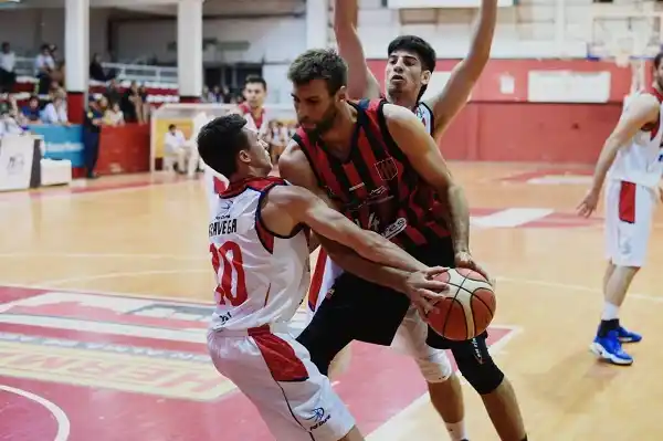 Central corrigió a tiempo y se recuperó venciendo a Olimpia