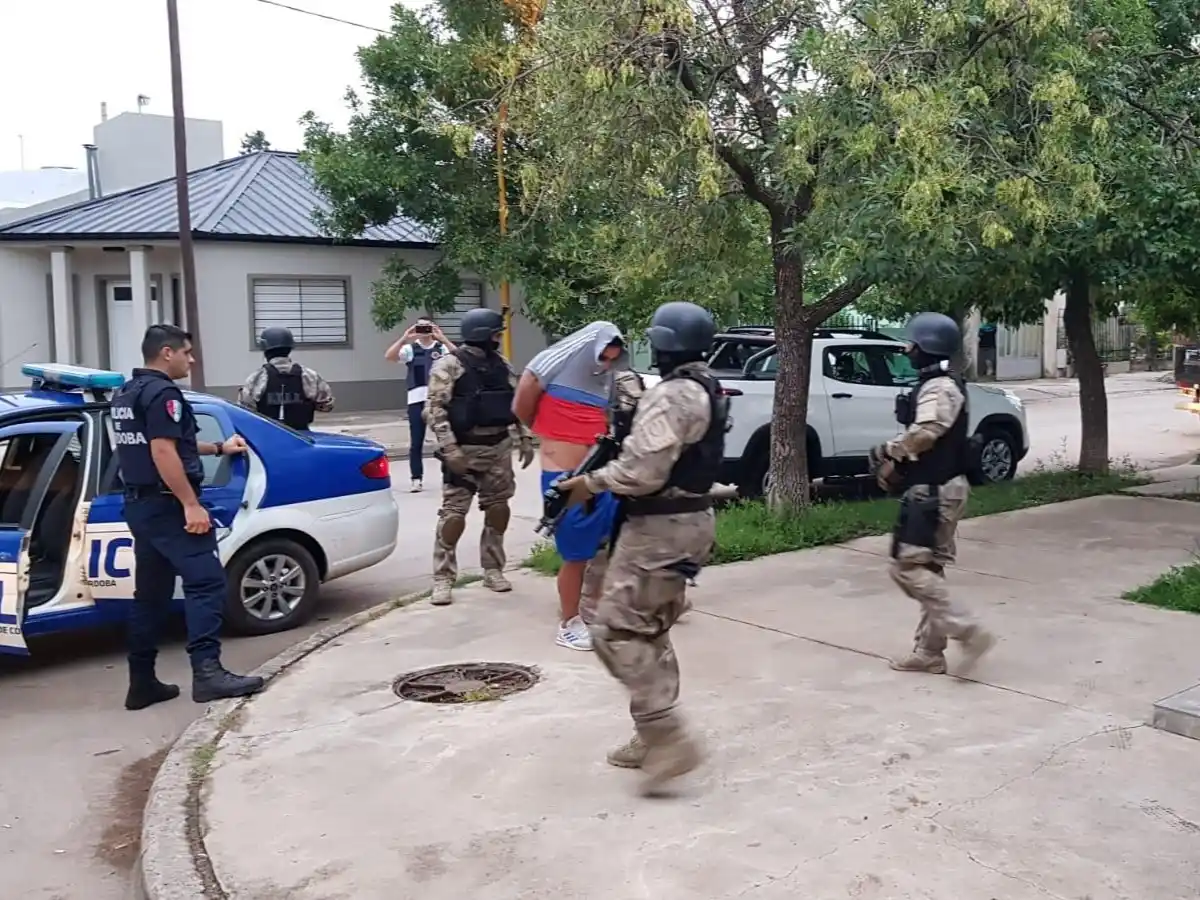  Por robo detuvieron a un joven en barrio Jardín 