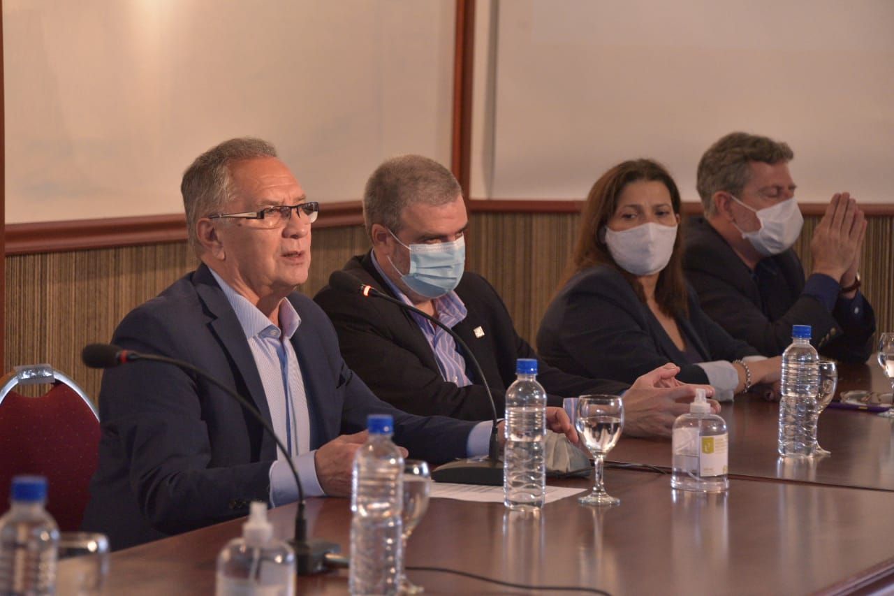 Descalzo en el Coloquio Empresarial Ituzaingó: "La reactivación del entramado económico y productivo debe estar ligada al diálogo"