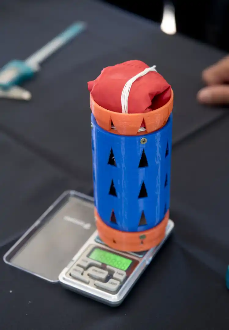 Estudiantes entrerrianos desarrollaron un satélite y podrán lanzarlo al espacio