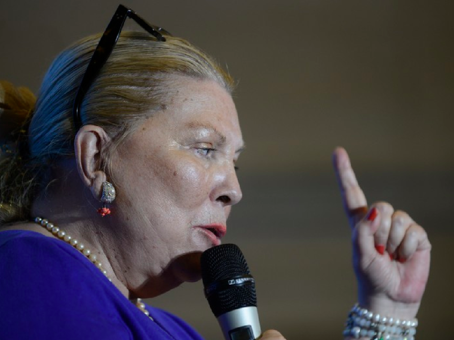 Carrió criticó la salida de tres funcionarios de la Afip
