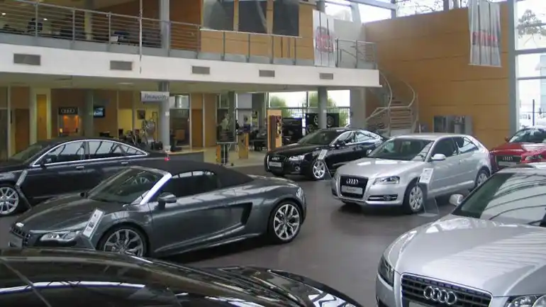 Elevan a $225.000 el piso del impuesto a los autos de alta gama