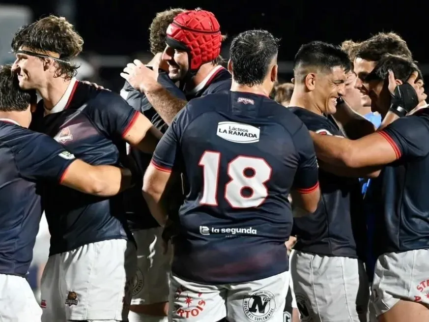 A las 12:30 en , se presenta el duelo entre Capibaras XV y Cobras .Foto: Marcelo Manera