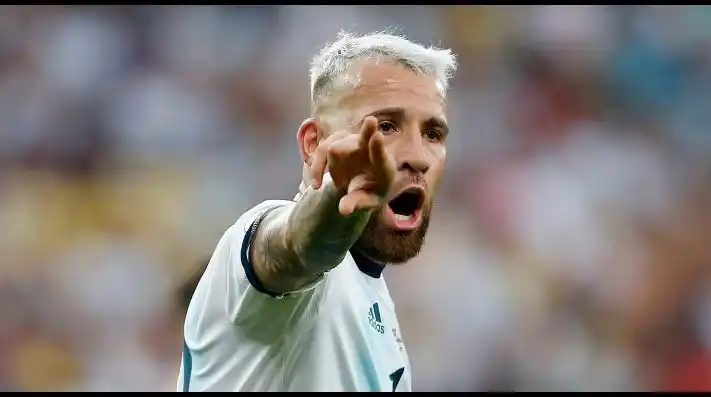 Otamendi se sumó a las críticas contra Conmebol