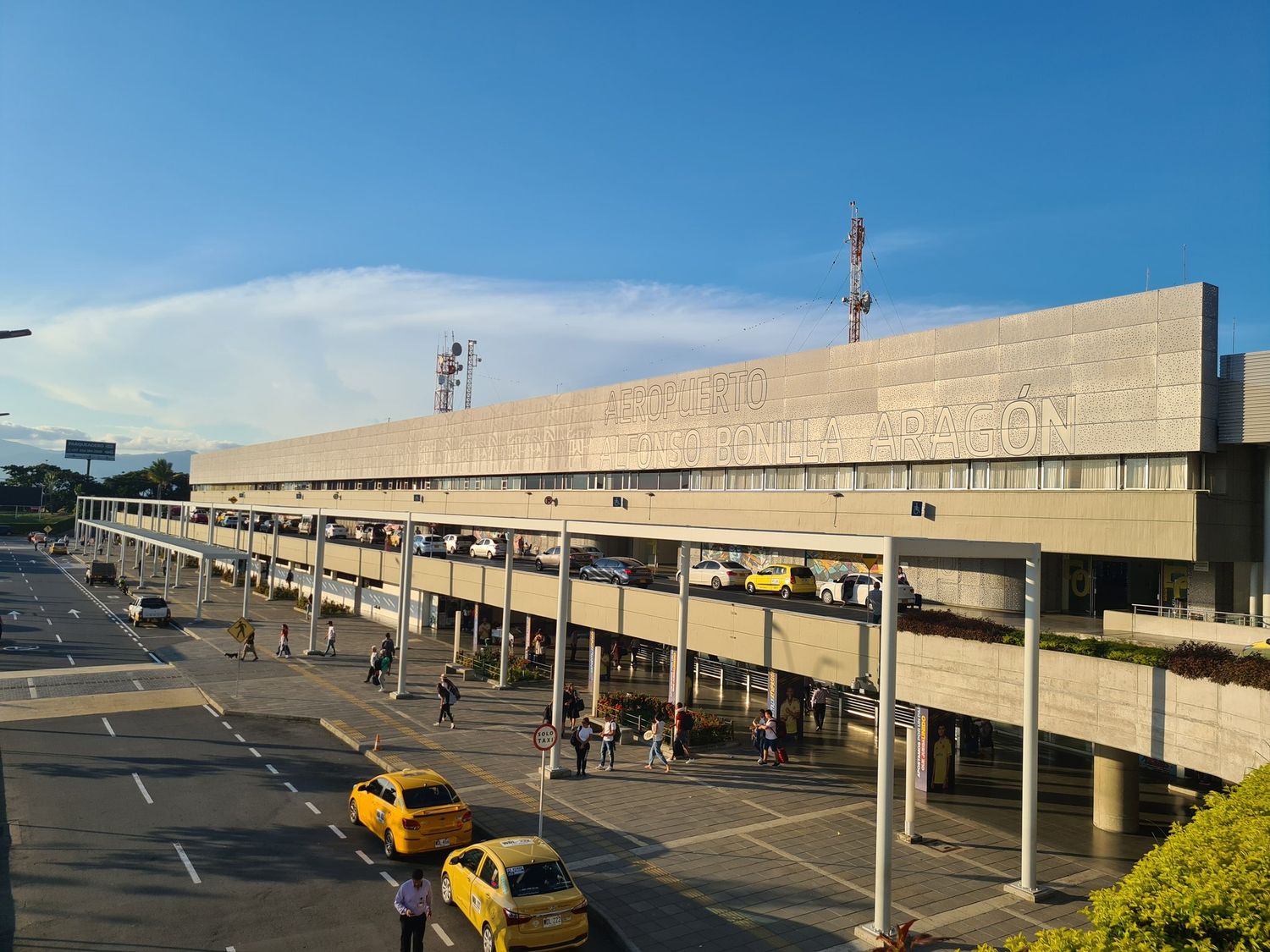 Aeropuerto de Cali en 2024: crecimiento, nuevas rutas y aerolíneas destacadas