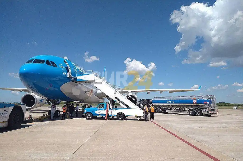 Parte un vuelo a Moscú para traer vacunas y el principio activo para fabricarlas