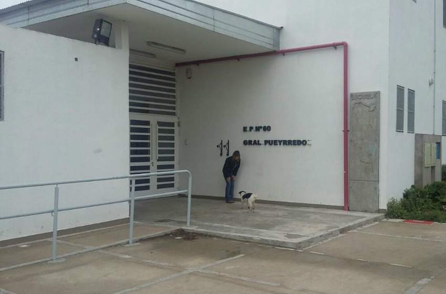 Anuncian el final de las obras en la Escuela N°60 de Chapadmalal