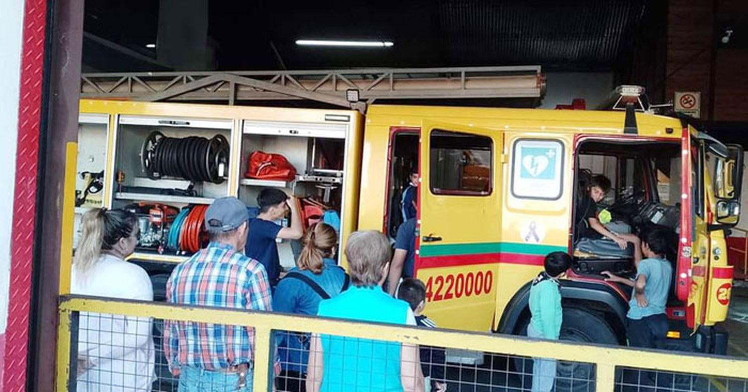  Acto por el Día Nacional de los Bomberos Voluntarios