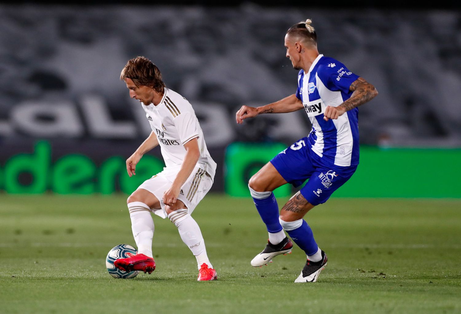Real Madrid volvió a ganar y quedó cerca del título