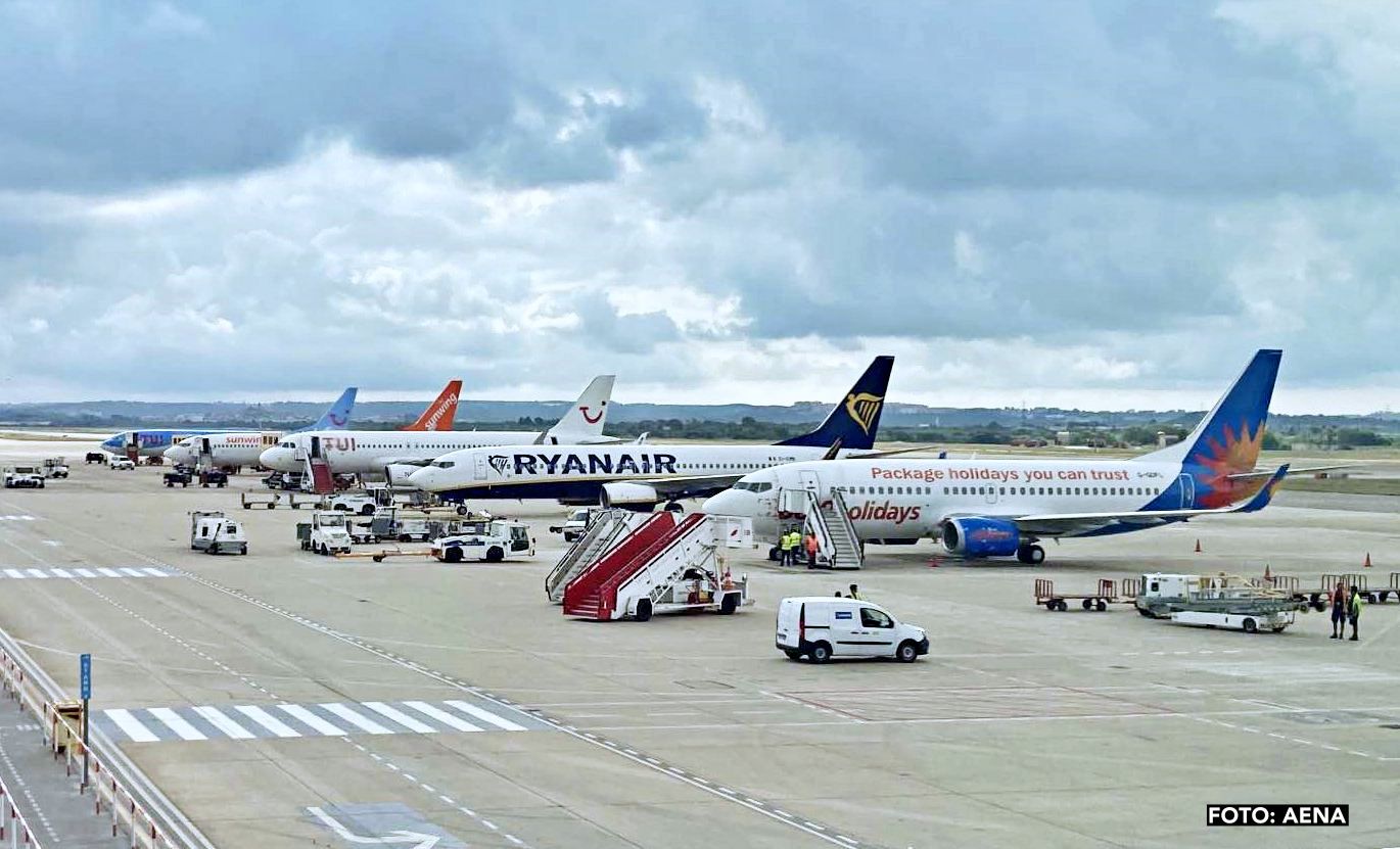 Trabajadores de handling convocan a huelga en aeropuertos españoles