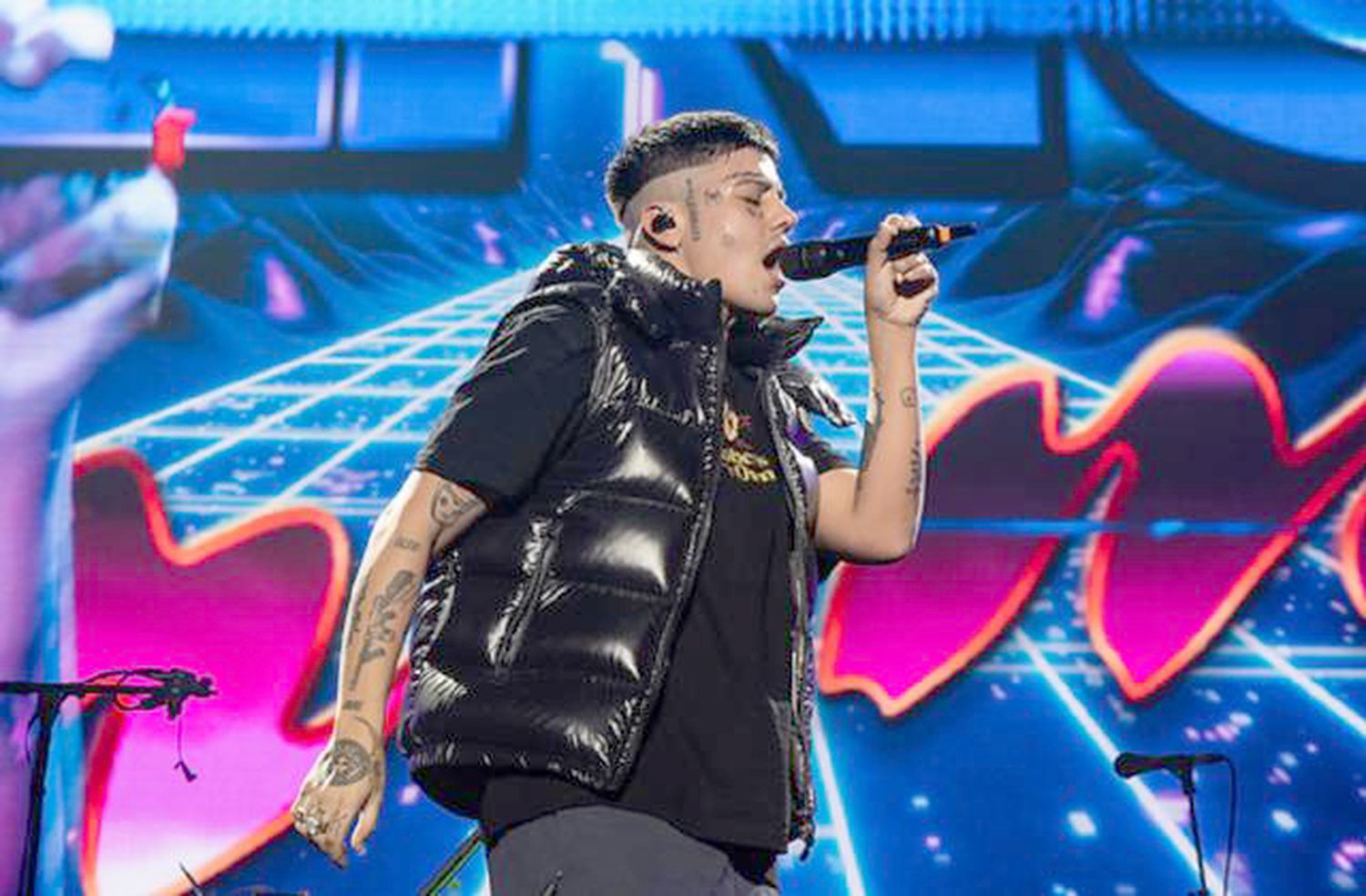 Duki. En pleno show.