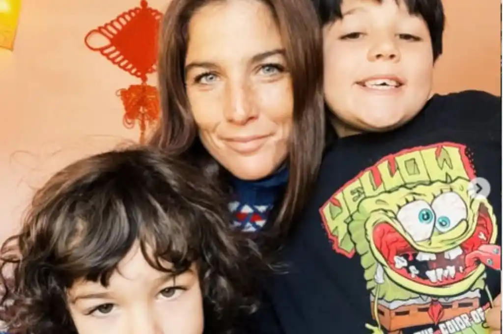 Juana Repetto junto a sus hijos