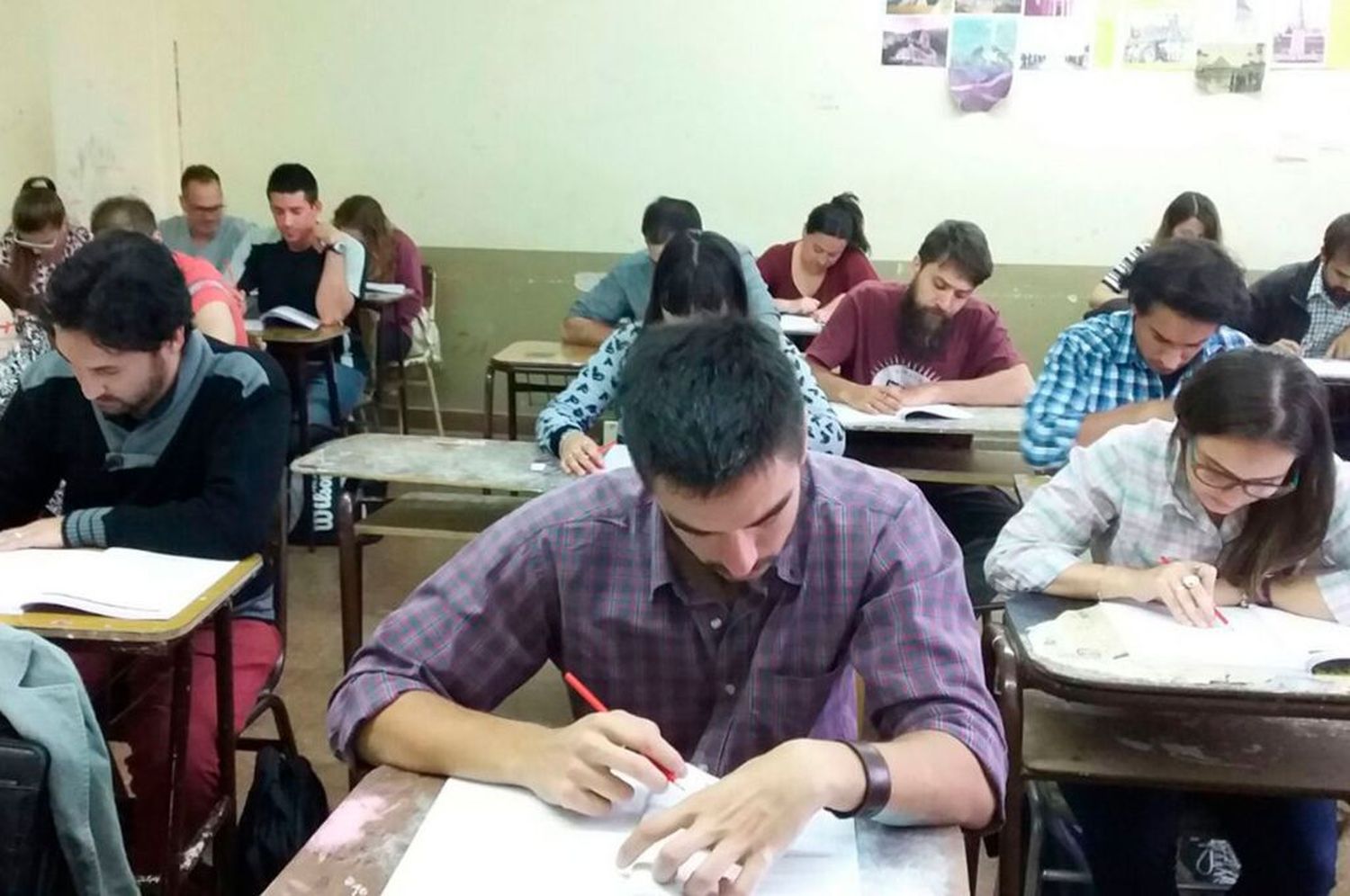 Educación en Argentina: sólo 1 de cada 4 personas completó el nivel terciario