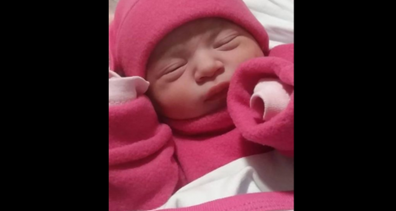 Nacidos en cuarentena: bienvenida, Nicol