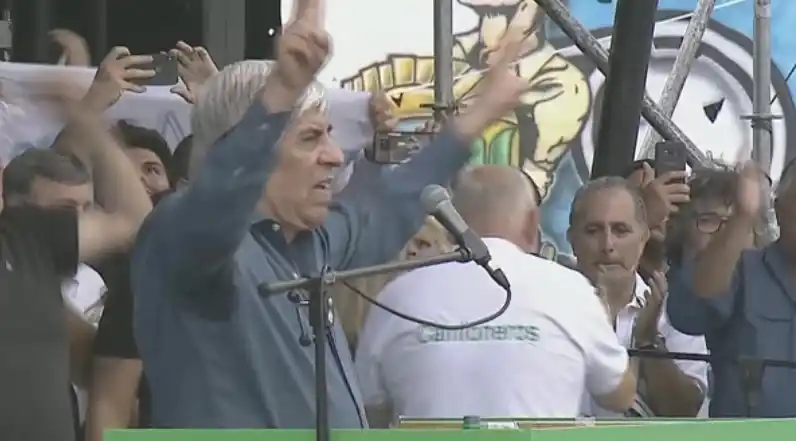 Moyano adelantó que Camioneros pedirá un bono para fin de año
