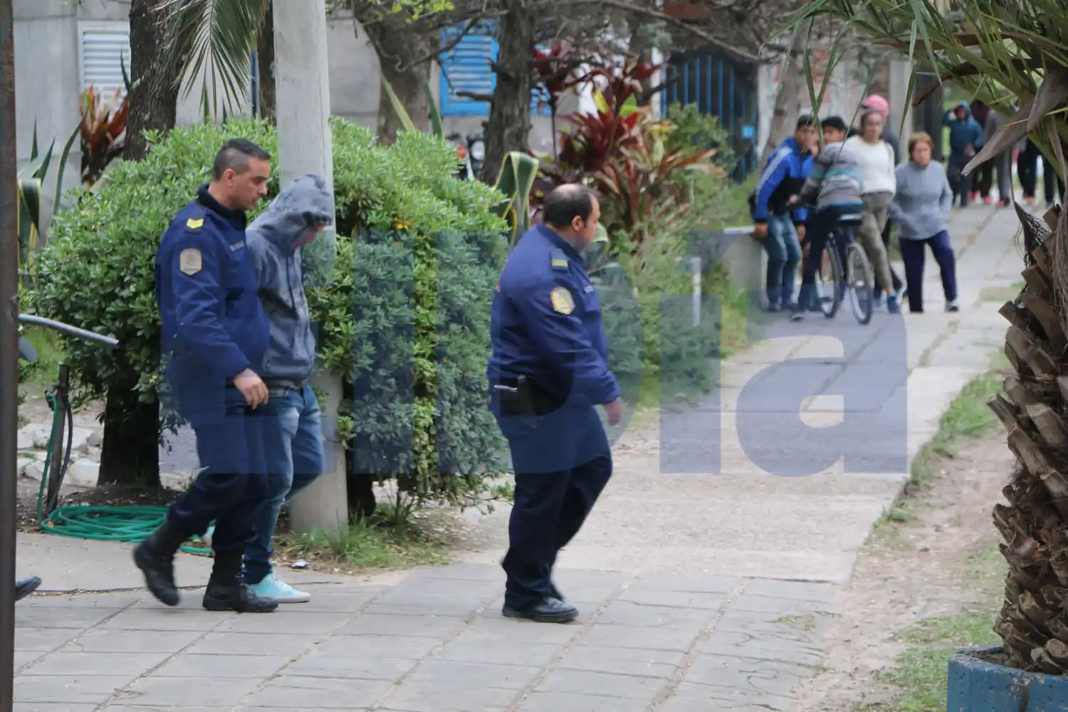 Está acusado de varios robos en la zona oeste y los vecinos piden su detención