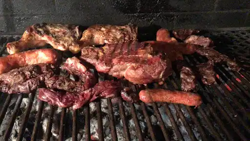 Bajó el consumo de carne y subió el de yerba