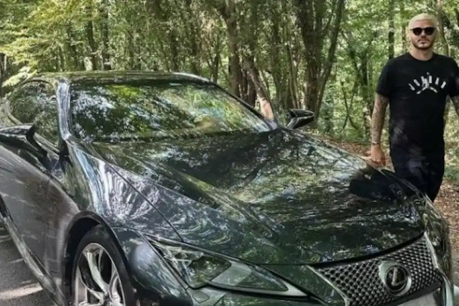 Mauro Icardi sumó un nuevo auto lujoso a su colección 