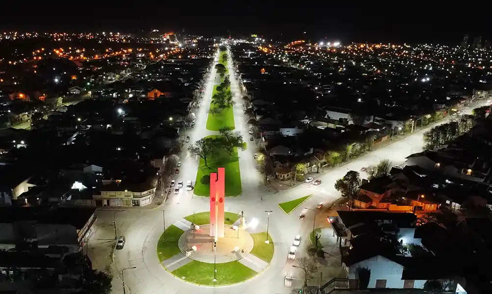 Avanzan con más iluminación led en avenidas, plazas y Terminal