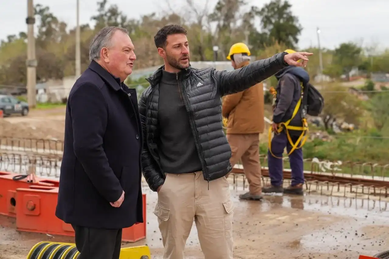El nuevo puente Santa Fe-Santo Tomé alcanzó un 55% de avance y prevén terminarlo en 2027 - 1