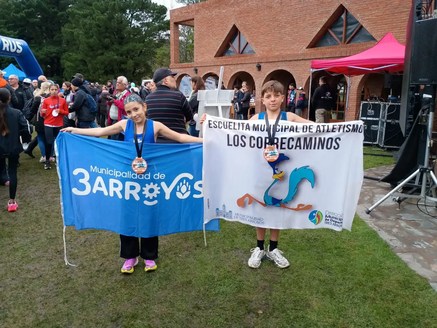 Mía Rodríguez subcampeona Nacional de Cross y bronce para Larragueta