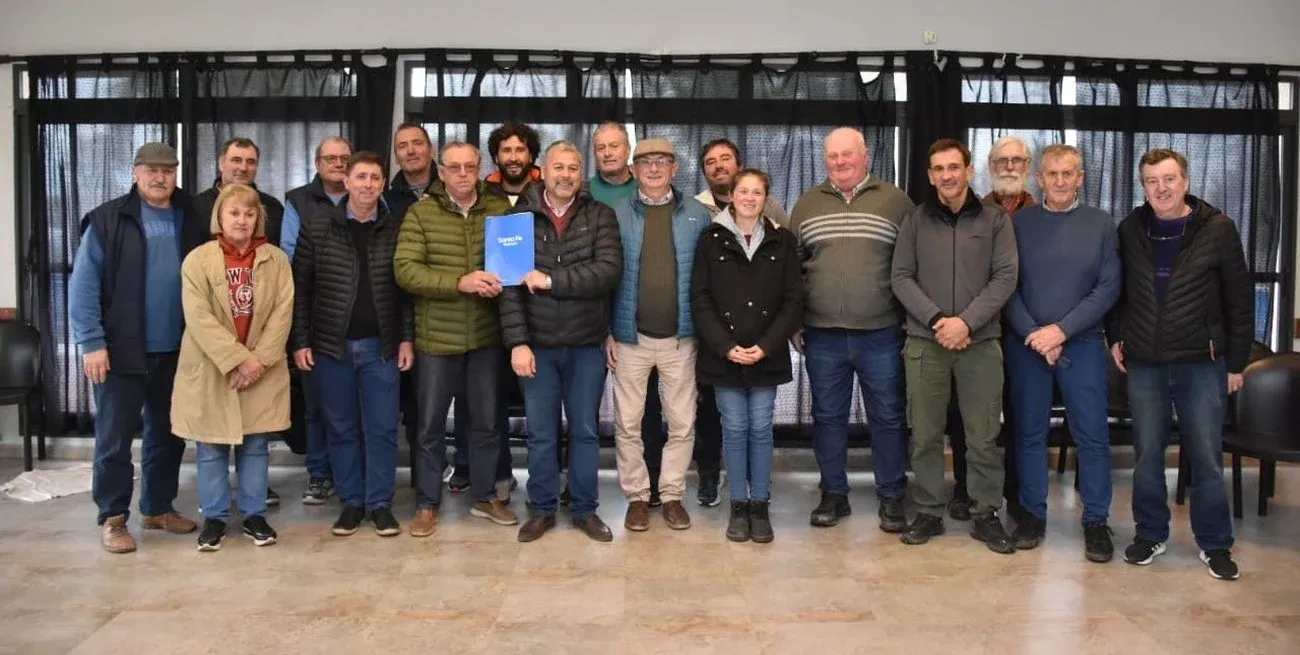 En San Jerónimo del Sauce el proyecto del corredor productivo permitirá mejorar la conexión con Santa María Norte, a través del mejorado de 7.699,85 metros. La inversión en Infraestructura Productiva alcanza los 72.238.546,71 millones de pesos. Foto: Micaela Ordinas