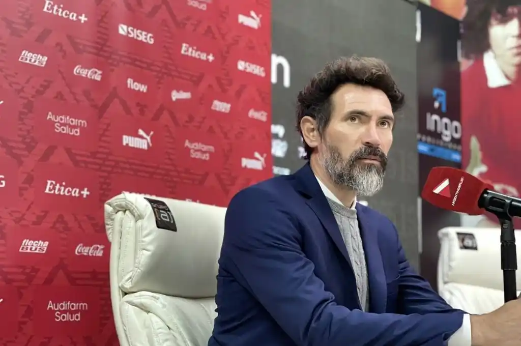 Eduardo Domínguez definirá su futuro en Independiente