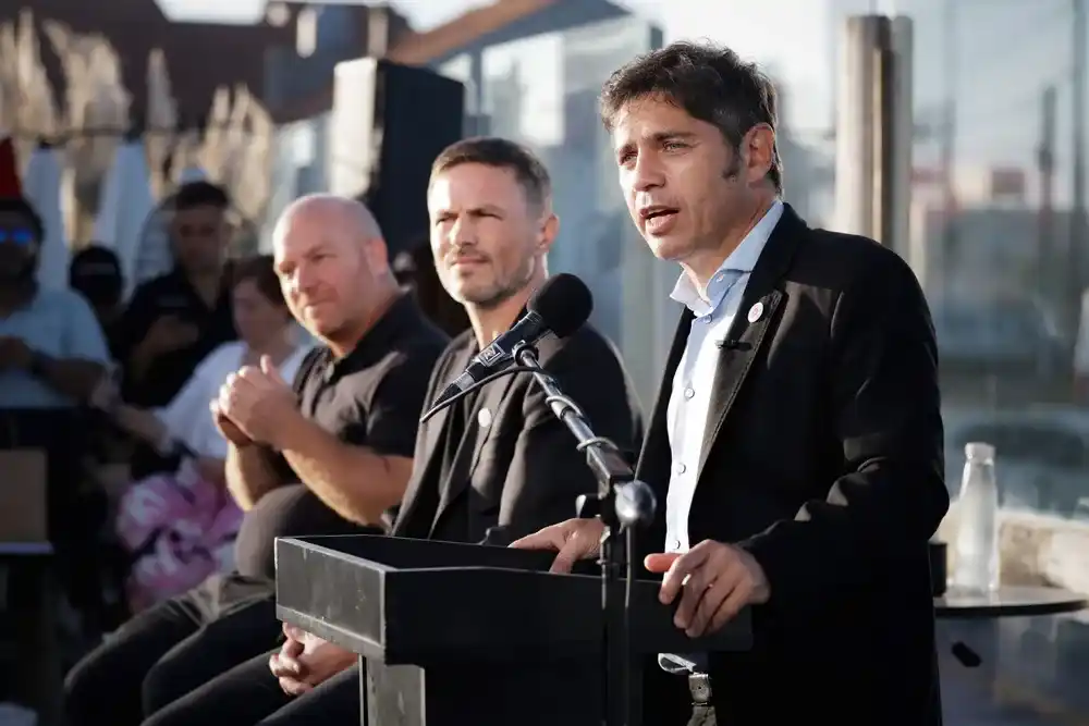 Kicillof inicia actuación contra Mercado Libre por cláusulas abusivas