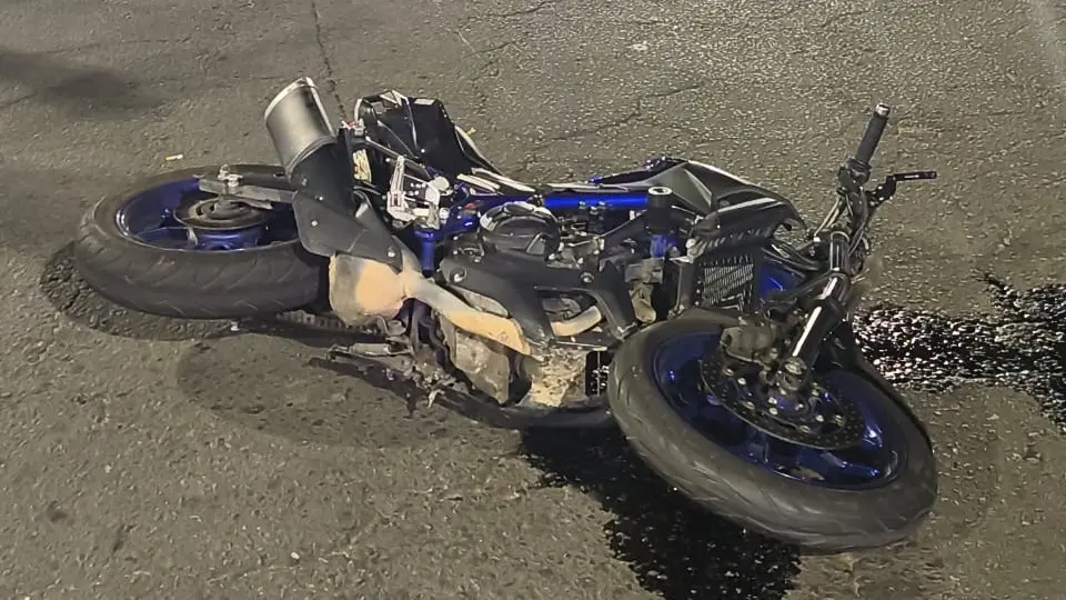 Identificaron al peatón que murió atropellado en Villa Banana por un motociclista.
