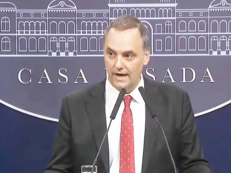 El Gobierno anunció un nuevo paquete de reformas: ley de expropiaciones, y desalojo de okupas