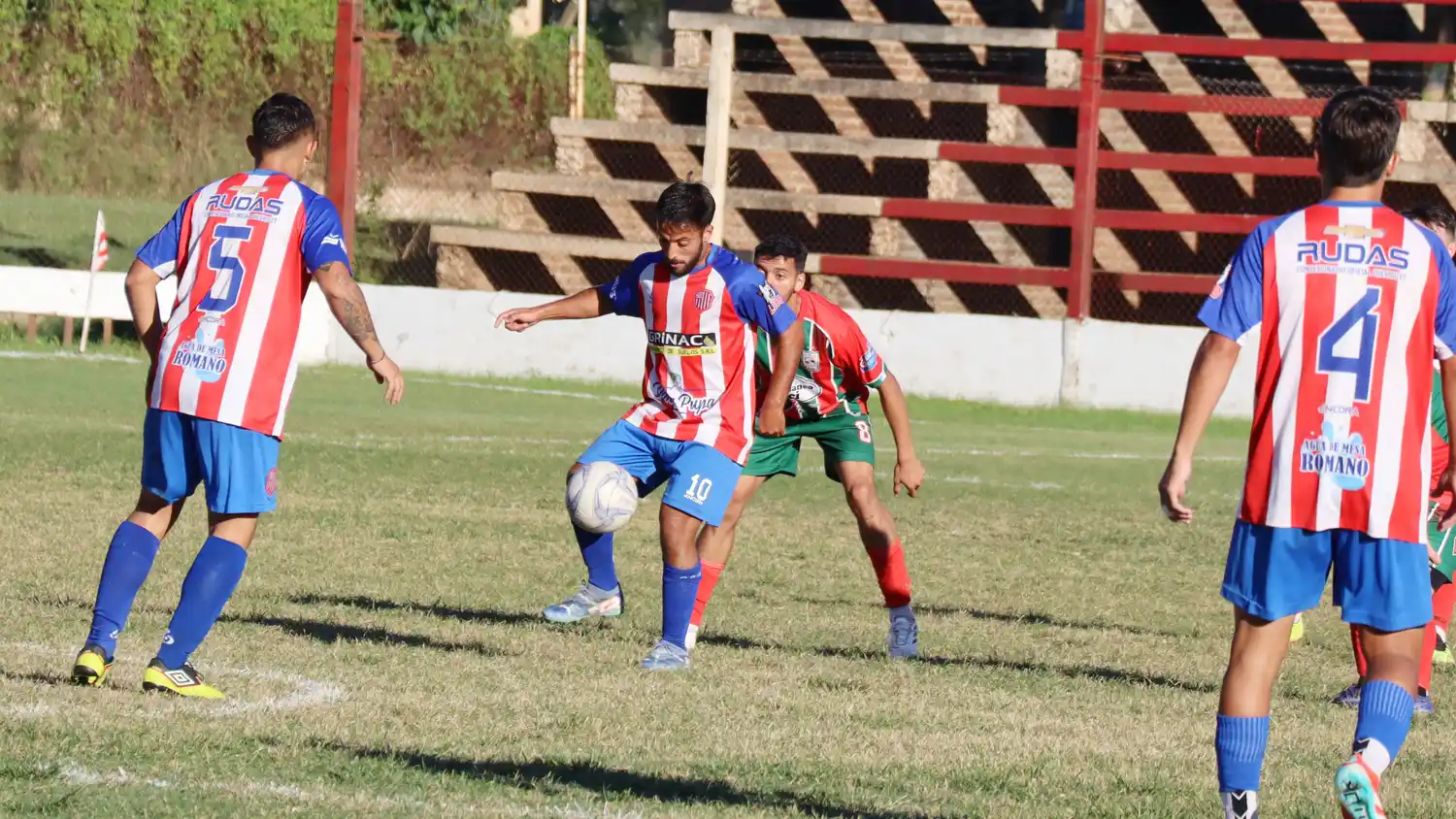 Libertad recibirá a Defensores de Nebel en el choque de punteros