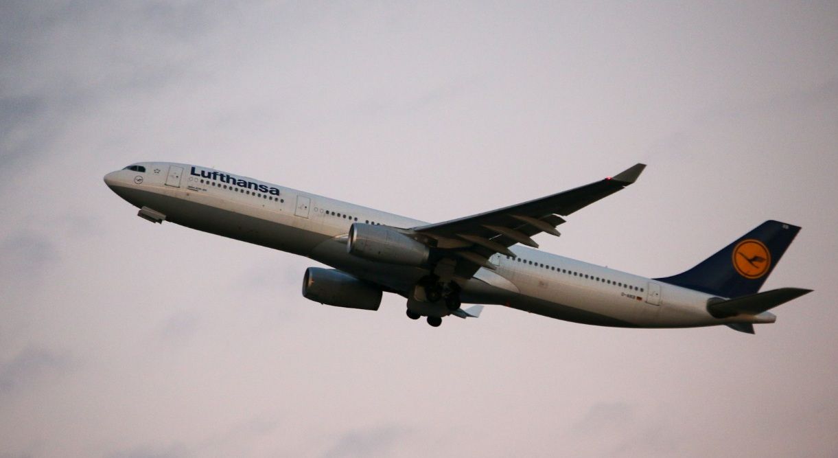 Lufthansa Begins Phasing Out Airbus A330-300 Fleet