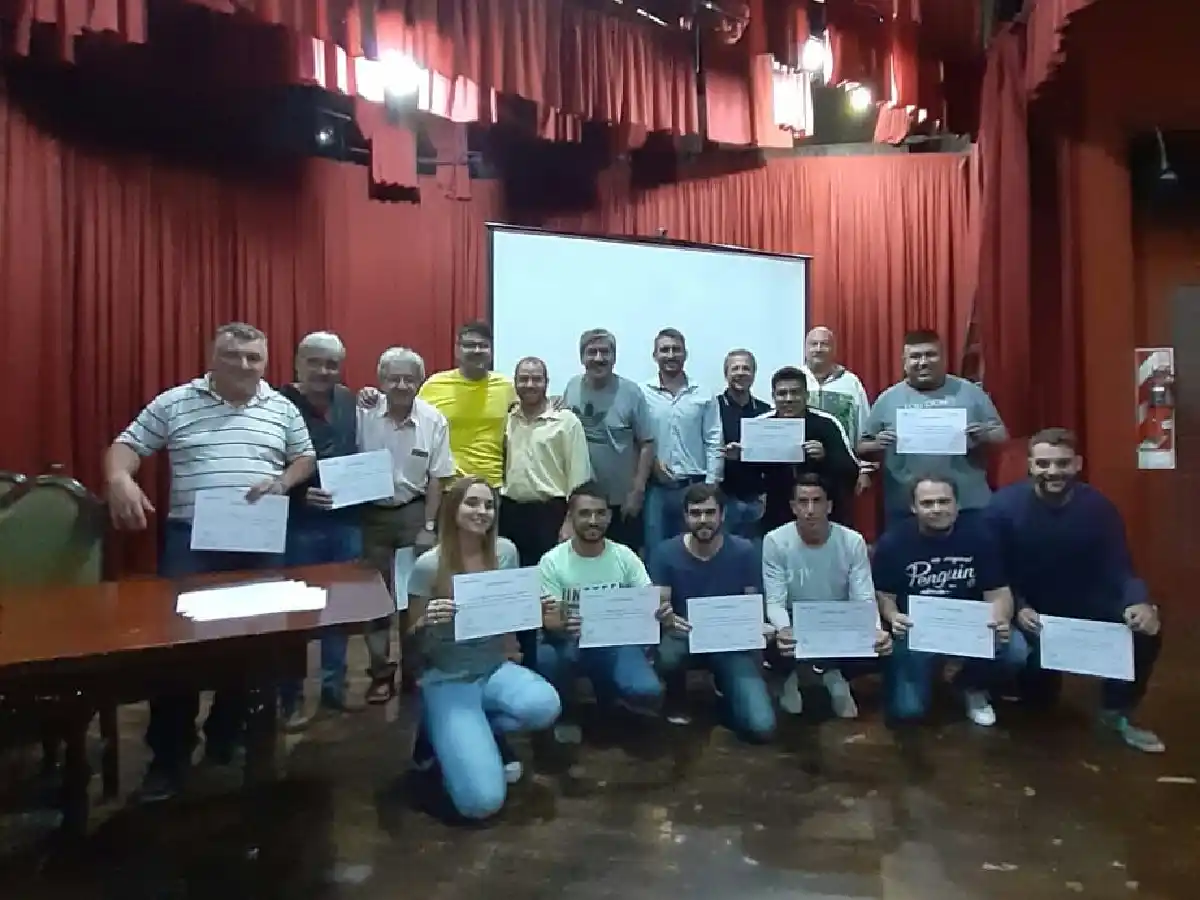 Finalizó Taller de relato y comentario deportivo