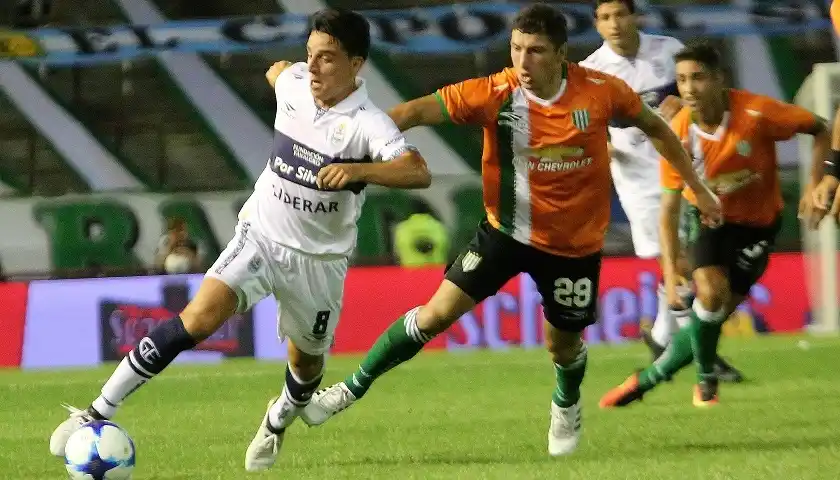 Sigue el fútbol de verano