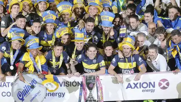 Boca inicia la defensa del título ante Olimpo y con Tevez en un palco