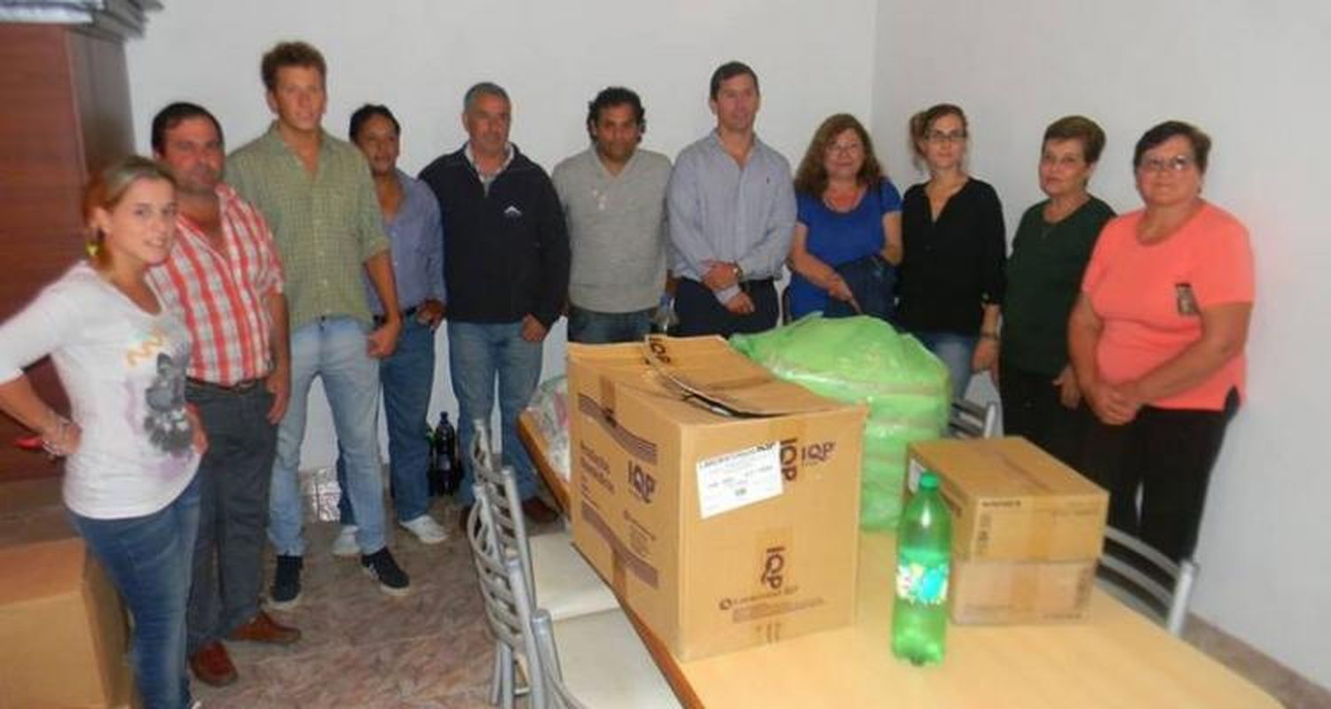 Concejales donaron insumos al Hospital de Gobernador Castro