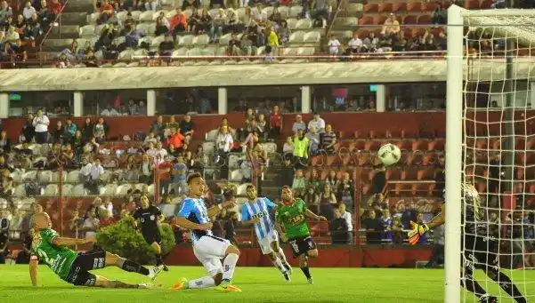 Racing ganaba pero Huracán le ahogó el triunfo sobre el final