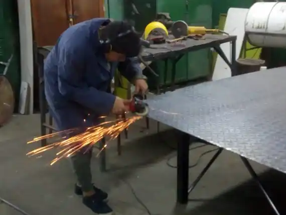 La Escuela Técnica 1 “VI Brigada Aérea” forma para el mundo laboral