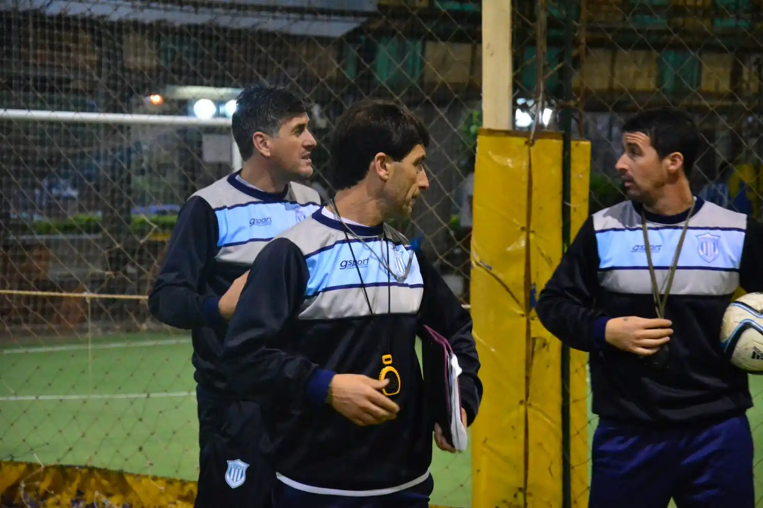 Seltzer vuelve por Castro