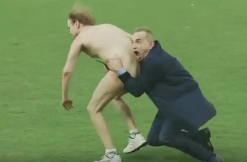 Rusia 2018: levantaron una publicidad por homofóbica y estereotipada