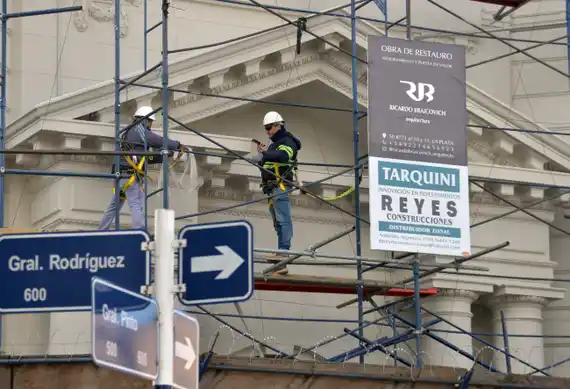 La restauración del frente del exBanco Comercial y el desafío de recuperar su carácter