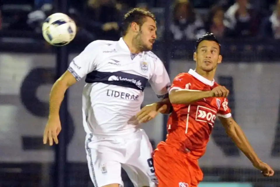 Gimnasia e Independiente se mataron a goles en La Plata  