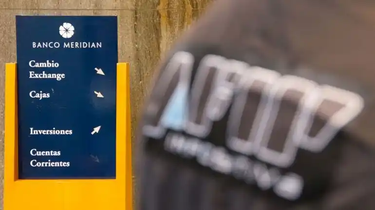 La AFIP allanó 64 domicilios de una organización que habría evadido más de $4.600 millones