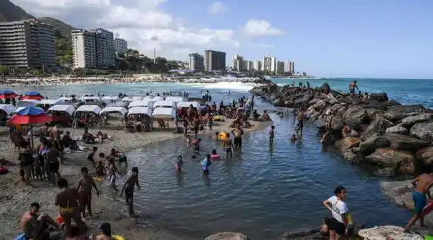 64 playas aptas ofrece La Guaira para asueto de Carnaval
