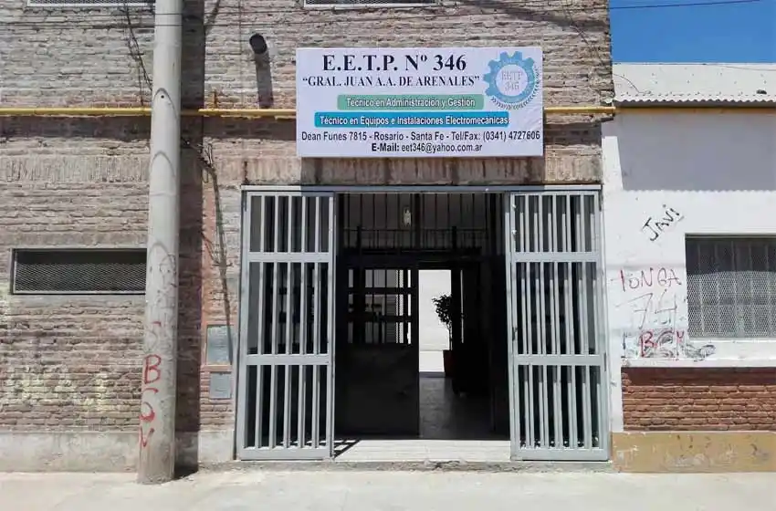 Rosario violenta: temor en zona oeste por un chico que llevó un arma a una escuela